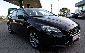 Volvo V40 II Hatchback 1.5 T2 DRIVE-E 122KM 2015 Volvo V40 Lift Automat, Nawigacja, Park Assistant, Grzana szyba, Bezwypadk, zdjęcie 4