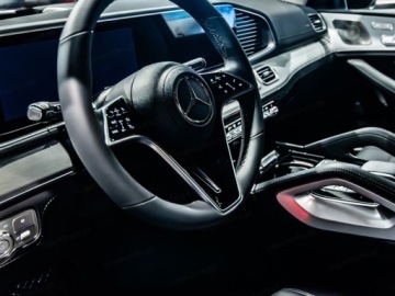 Mercedes GLE V167 SUV Facelifting 3.0 450d 367KM 2024 MERCEDES-BENZ GLE 450 d 4-Matic AMG Line 3.0 (367KM) 2024, zdjęcie 4