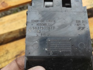 ПЕПЕЛЬНИЦА PEUGEOT 307 9637031977
