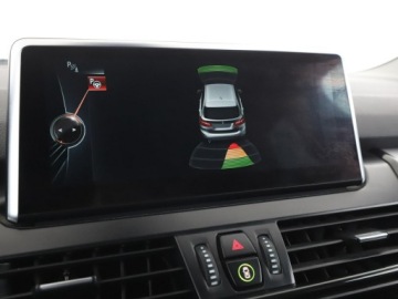 BMW Seria 2 F22-F23-F45-F46 Active Tourer 220d 190KM 2015 BMW 220 2.0D Automat xDrive Active Tourer, zdjęcie 23