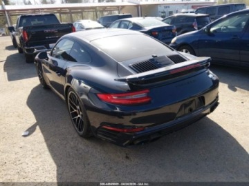 Porsche 911 991 Turbo/Turbo S Coupe Facelifting 3.8 580KM 2017 Porsche 911 Turbo S 2017 3.8 Benzyna 580KM, zdjęcie 1