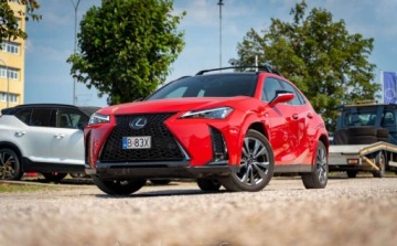 Lexus UX Crossover Facelifting 2.0 250h 184KM 2023 Lexus UX Lexus UX 250H F-SPORT AWD 2.0 Hybryda 184KM, zdjęcie 1