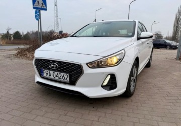 Hyundai i30 II Wagon Facelifting 1.6 CRDi 110KM 2017 Hyundai i30 1.6Crdi 110 PS NAVI Kamera Extra stan 1.6 Diesel 110KM, zdjęcie 21
