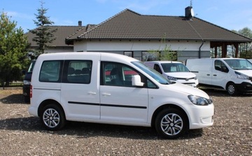 Volkswagen Caddy III Kombi Facelifting 1.6 TDI 102KM 2014 Volkswagen Caddy 1.6D 102KM przeb.163tys klima hak ksiazka 1.6 Diesel, zdjęcie 2