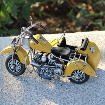 Литая под давлением модель мотоцикла Мотоцикл - желтый