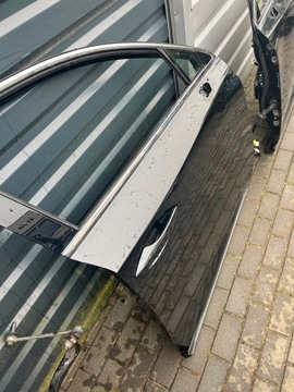 DVEŘE 110 PRAVÝ PŘEDNÍ LEXUS NX