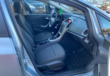 Opel Astra J Sports Tourer 1.4 Turbo ECOTEC 120KM 2011 Opel Astra Opel Astra 1.4 Benzyna 120KM, zdjęcie 11