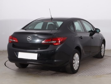 Opel Astra J Sedan 1.6 Twinport ECOTEC 115KM 2016 Opel Astra 1.6 16V, Salon Polska, Klima, Tempomat, zdjęcie 4