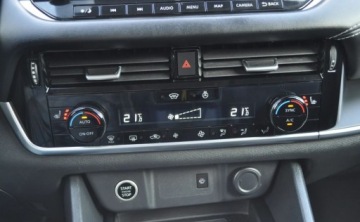 Nissan Qashqai III Crossover 1.3 DIG-T MHEV 158KM 2022 Nissan Qashqai Automat Benzyna Kamera 360 Nawigacja 1.3 Benzyna 158KM, zdjęcie 32