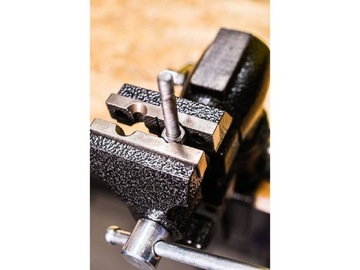 Настольные тиски 65 мм, вращающиеся на 360 градусов, сплошные