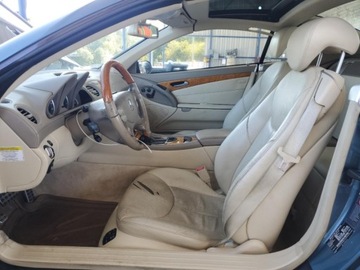 Mercedes SL R230 2005 Mercedes-Benz SL 2005 Mercedes-Benz SL 500 5.0 Benzyna 302KM, zdjęcie 7