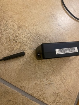 БЛОК ПИТАНИЯ 12 В постоянного тока 2,5 А Samsung PN3012AL 4.0/1.7 с кабелем питания в комплекте.