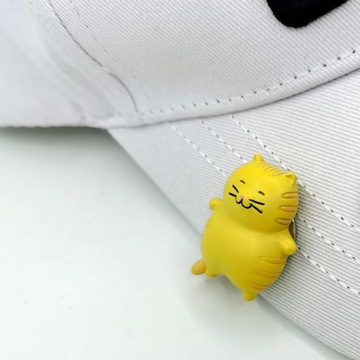 Зажим для шляпы для гольфа, инструмент для маркировки мячей для гольфа, крепится к козырьку шляпы, подарок для гольфиста, желтый