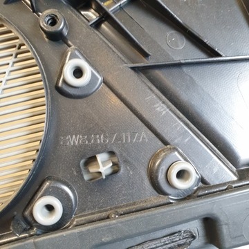 Обшивка боковой двери AUDI A5 F5A SPORTBACK 8W8