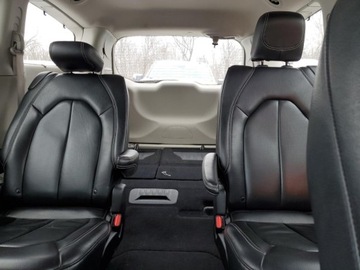 Chrysler Pacifica II 2022 Chrysler Pacifica Touring L 2022 3.6l 3.6 Benzyna 287KM, zdjęcie 10