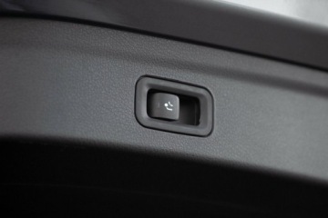 Mercedes GLE V167 2022 Mercedes-Benz GLE 350e, AMG Line, Salon PL, Faktura Vat 23, Autotrade Merc, zdjęcie 30