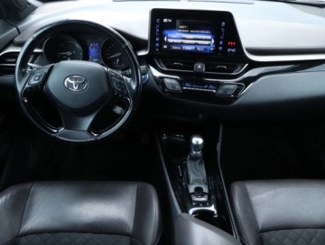 Toyota C-HR I Crossover 1.8 Hybrid 122KM 2016 Toyota C-HR 1.8 Hybrid, Salon Polska, Automat, zdjęcie 6