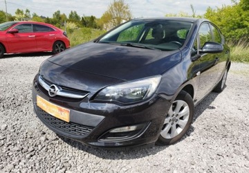 Opel Astra J GTC 1.4 100KM 2014 Opel Astra Opel Astra j 1.4 16v klima pds stan bdb gwarncja przebiegu 1.4, zdjęcie 1