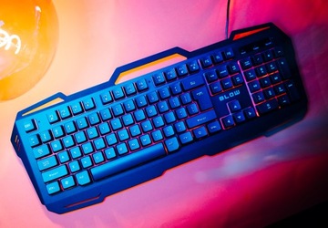 ИГРОВАЯ КЛАВИАТУРА СО СВЕТОДИОДНОЙ ПОДСВЕТКОЙ ДЛЯ ГЕЙМЕРОВ СТАЛЬНАЯ USB ТИХАЯ ЧЕРНАЯ