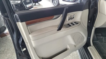 Mitsubishi Pajero IV SUV 5d 3.2 DOHC 200KM 2009 Mitsubishi Pajero Long 7foteli z polskiego salonu Automat Zadbany 200KM MO, zdjęcie 9