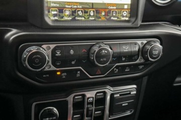 Jeep Wrangler IV 2023 Jeep Wrangler Rubicon 392 Convertible 2023 6.4 Benzyna 470KM, zdjęcie 21