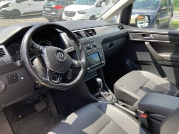 Volkswagen Caddy IV Kombi Maxi 2.0 TDI SCR BlueMotion Technology 102KM 2017 Volkswagen Caddy Niepełnosprawnych inwalida, zdjęcie 4