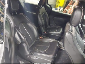 Chrysler Pacifica II 2022 Chrysler Pacifica Hybrid Touring L 2022 3.6 Hybryda 287KM, zdjęcie 12