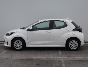 Toyota Yaris IV Hatchback 1.5 Dynamic Force 125KM 2023 Toyota Yaris 1.5 VVT-i, Salon Polska, zdjęcie 2