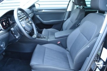 Skoda Superb III Kombi Plug-In Hybrid 1.4 TSI Plug-In-Hybrid 218KM 2021 Skoda Superb Style Combi IV Plug-In Hak Kessy Matrix NaviColumbus 19 ASO, zdjęcie 29