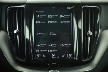 Volvo XC60 II Crossover T5 250KM 2019 Volvo XC60 T5 AWD, Salon Polska, 4X4, Automat, zdjęcie 13