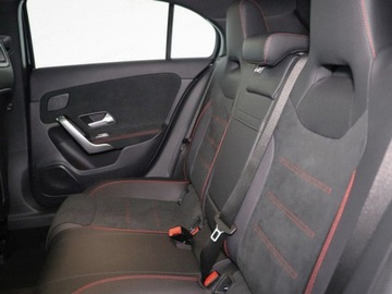 Mercedes Klasa A W177/V177 Hatchback Facelifting 2.0 220 190KM 2025 A Klasa 220 4-Matic AMG Line 2.0 (190KM) 2025, zdjęcie 9