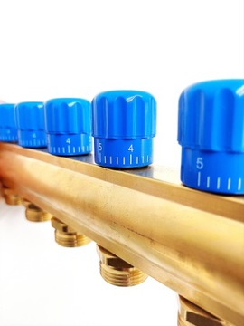 ROZDZIELACZ GRZEJNIKOWY 3 OBWODY Z ZAWORAMI