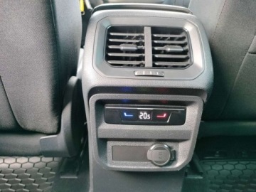 Volkswagen Tiguan II SUV Facelifting 2.0 TSI 190KM 2022 Volkswagen Tiguan Salon PL, FV23, 4motion ACC od Dealera 2.0 Benzyna, zdjęcie 16