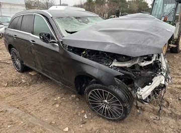 Mercedes Klasa E W213 Kombi Facelifting 2.0 E220d 194KM 2021 Mercedes-Benz Klasa E 2.0 Diesel 194KM, zdjęcie 3