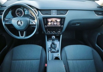 Skoda Octavia III Liftback Facelifting 1.5 TSI ACT 150KM 2019 Skoda Octavia Style Pakiet Amazing, Tempomat, Kamera, Podgrzewane fotele,, zdjęcie 3