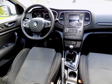 Renault Megane IV Hatchback 5d 1.2 Energy TCe 100KM 2017 RENAULT MEGANE IV 1,2 16V 101 KM LED, zdjęcie 15