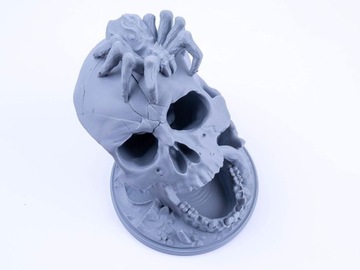 Wieża do kości z czaszką do gier stołowych