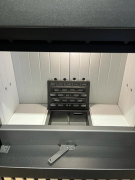 Камин с черной стальной рамой с топкой ЭКО 11кВт со сборкой в ​​Кракове Катовице