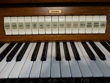 ЦИФРОВОЙ ЦЕРКОВНЫЙ ОРГАН JOHANNUS OPUS 30 DELUXE 3 РУКОВОДСТВА