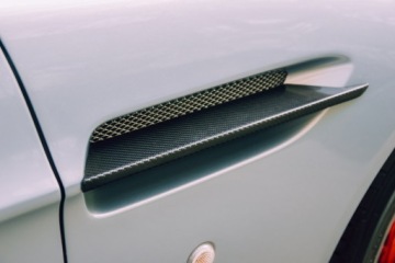 Aston Martin 2015 Aston Martin V8 Vantage, zdjęcie 9