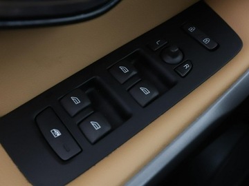 Volvo 2017 Volvo V40 Cross Country 2.0D Cross Country, zdjęcie 30