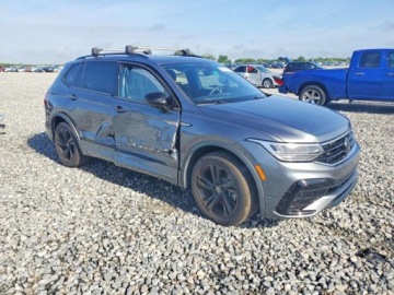 Volkswagen Tiguan II 2023 Volkswagen Tiguan SE R-LINE BLACK 2.0 Benzyna 184KM, zdjęcie 4