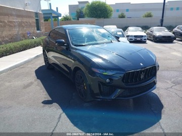Maserati Levante 2022 Maserati Levante Modena 2022 AWD 3.0 V6 3.0 Benzyna 424KM, zdjęcie 6