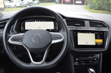 Volkswagen Tiguan Allspace SUV Facelifting 2.0 TDI SCR 200KM 2022 Volkswagen Tiguan Allspace 2.0 TDI DSG 200KM 4Motion FULL Matrix SerwisASO, zdjęcie 19