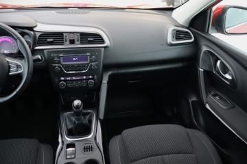 Renault Kadjar Crossover 1.2 Energy TCe 130KM 2016 Renault Kadjar 1.2 TCe, Salon Polska, zdjęcie 7