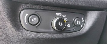 Opel Insignia II Sports Tourer 1.5 Turbo 165KM 2019 Opel Insignia 1.5T 165kM Klima LED Temp. Akt. Grzana Szyba Asyst. Pelen Se, zdjęcie 13