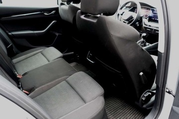 Skoda Octavia IV Kombi 2.0 TDI 115KM 2021 Skoda Octavia Skoda Octavia, IV, 2.0 TDI, 115KM, Kombi, Hak, Virtual, stan, zdjęcie 16