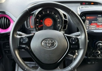 Toyota Aygo II Hatchback 3d Facelifting 1.0 VVT-i 72KM 2019 Toyota Aygo salon Polska ,Kamera cofania Benzyna 72KM, zdjęcie 5