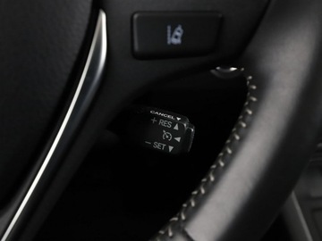 Toyota Auris II Hatchback 5d Facelifting 1.8 Hybrid 136KM 2016 Toyota Auris HEV panorama klima auto navi kamera, zdjęcie 29