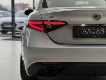 Alfa Romeo Giulia II Sedan Facelifting 2023 2.0 GME Turbo 280KM 2024 Alfa Romeo Giulia Q4 Veloce / Harman/kardon / Szyb, zdjęcie 37